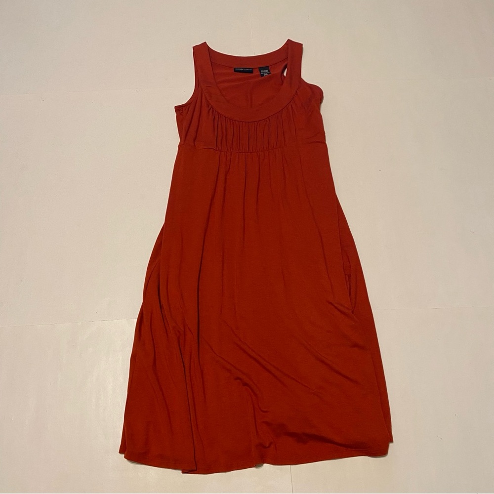 ⭐️ New York & Company burnt orange dress size extra small